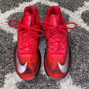 ✨Nike Airmax Infuriate✨